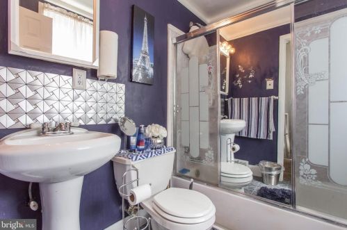 2504 48 St, Camden NJ 08110-2912 exterior