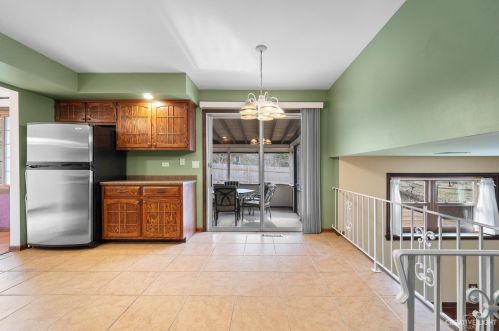 1408 Devonshire Dr, Joliet IL 60435-3314 exterior