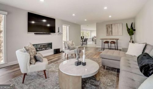 1210 Beechwood Ave, Atlanta GA 30327-0042 exterior