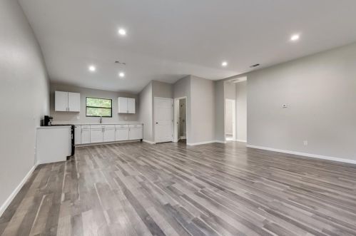 2634 Cypress Ave, Dallas TX  75227-8024 exterior