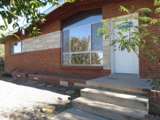 2025 Calle Armenta, Tucson, AZ 85745-2131