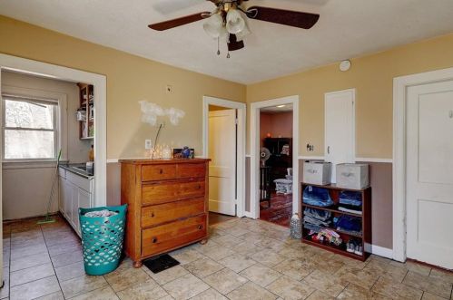 141 Farm St, Woonsocket RI 02895-1107 exterior