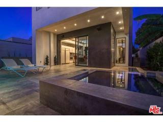 717 Mccadden Pl, Los Angeles CA  90038-3421 exterior
