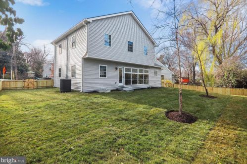 2205 Luzerne Ave, Silver Spring MD  20910-2137 exterior