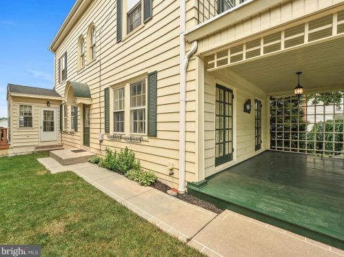 1318 Howard Ave, Primrose PA 17901-3418 exterior