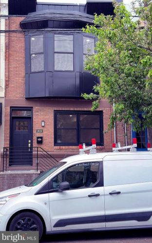 1639 Jackson St, Philadelphia PA 19145-3617 exterior