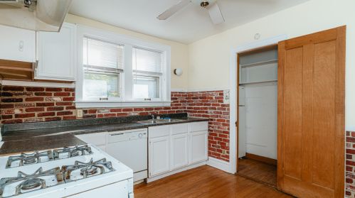 3139 Francisco Ave, Chicago IL 60618-5814 exterior