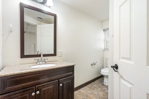 2011 Gregory St, Pittsburgh PA  15203-1641 exterior