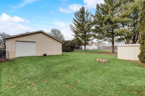 6342 Ohio Ave, Milwaukee WI  53219-4242 exterior