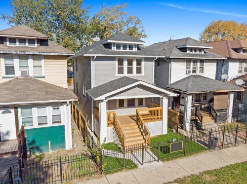 4922 Walton St, Chicago, IL 60651-3131