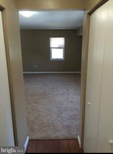 806 Oak Ln, Manor PA 19036-1032 exterior