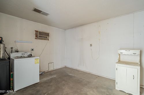 3145 Charleston Ave, Phoenix AZ 85032-9551 exterior