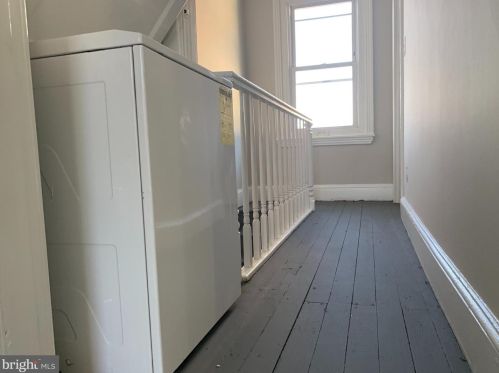 405 Fairmount Ave, Philadelphia PA 19123-2809 exterior