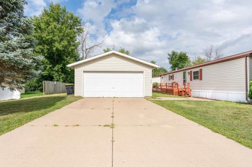302 Green Acres Ave, Tomah, WI 54660-1366