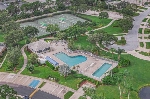 1204 Sun Terrace Cir, Fort Pierce FL  34986-2485 exterior