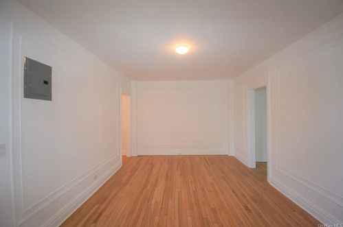 445 Gramatan Ave, Mount Vernon NY 10550-1360 exterior