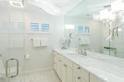 511 105 Ave, Naples FL 34108-1838 exterior