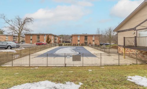 734 Kilgore Rd, Kalamazoo MI 49008-3600 exterior