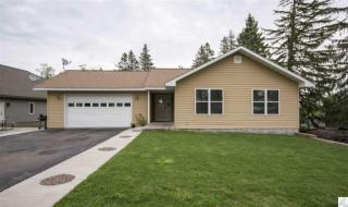 414 Clark Ct, Duluth, MN 55811-5002