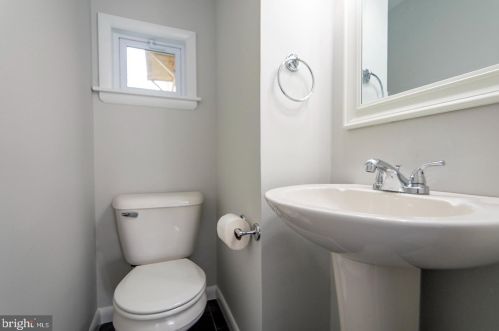 937 Mckean St, Philadelphia PA  19148-2326 exterior