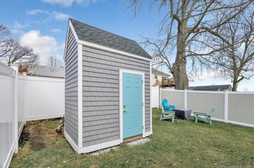 29 Gerard St, Milford CT 06460-7839 exterior