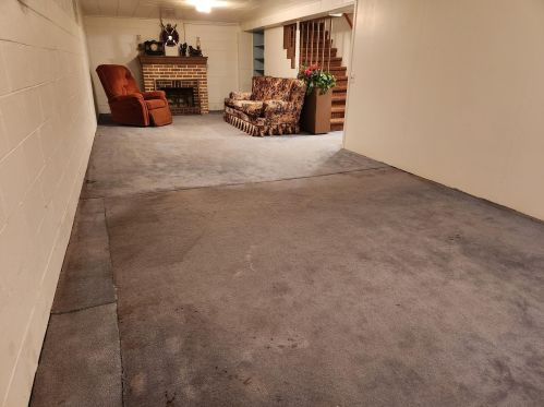 1926 Shettler Rd, Meskegon MI 49444-4255 exterior