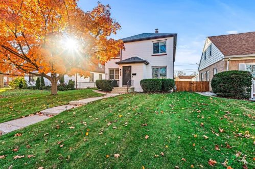 3625 Whitnall Ave, Milwaukee WI 53207-4461 exterior