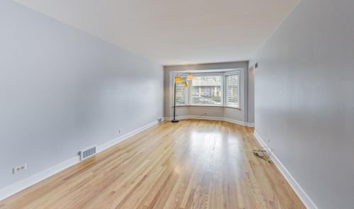 6712 Devon Ave, Chicago IL 60646-3703 exterior