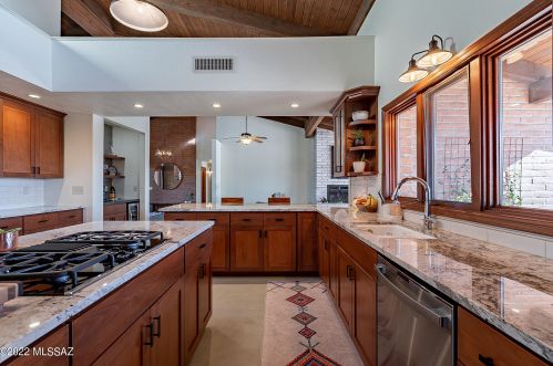 7322 Avenida De Lisa, Tucson AZ 85704-7034 exterior