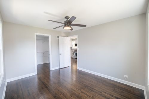 4572 Melvina Ave, Chicago IL  60630-3014 exterior