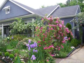 520 Ashby Dr, Davidson NC  28036-0138 exterior