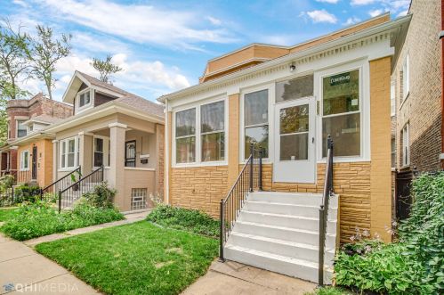 6950 Prairie Ave, Chicago IL  60637-4636 exterior