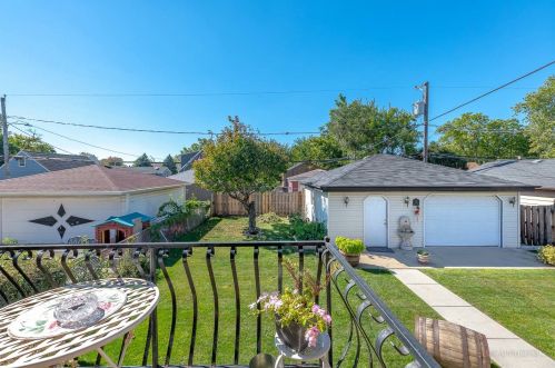 4826 Long Ave, Chicago IL 60641-3220 exterior