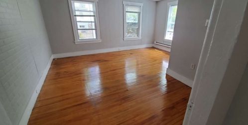 12 Elizabeth St, Worcester MA 01605-2951 exterior