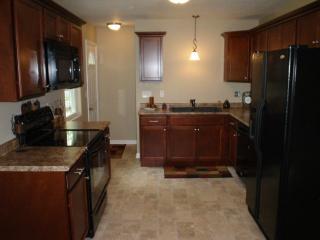 220 Osage St, Omaha, NE 68046-2346