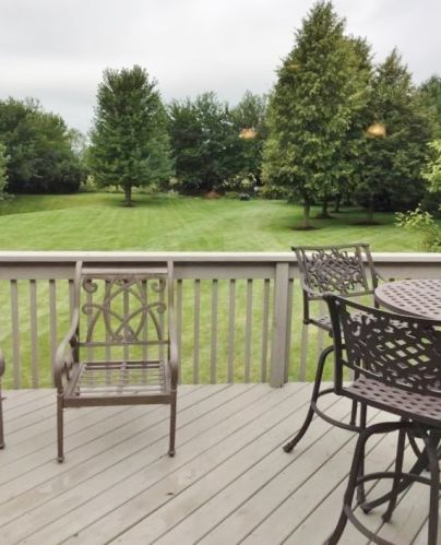 2203 Timberline Trl, Bull Valley IL 60098-8759 exterior