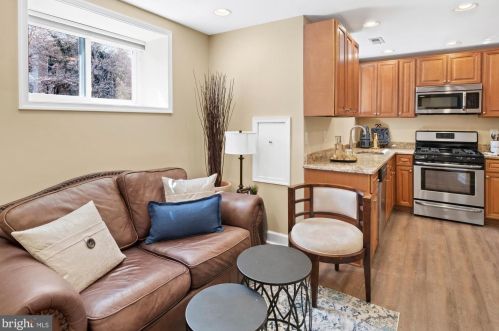 616 M St, Washington DC 20002-3425 exterior