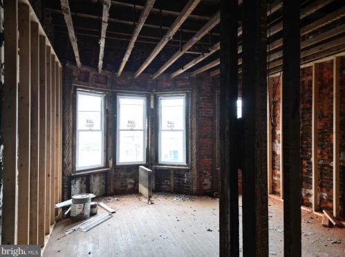 4924 Greene St, Philadelphia PA  19144-6031 exterior