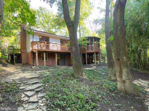 5707 Halpine Rd, Rockville MD exterior