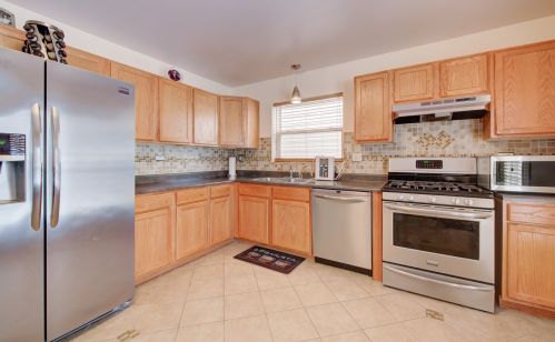 1315 Kildare Ave, Chicago IL 60651-1728 exterior