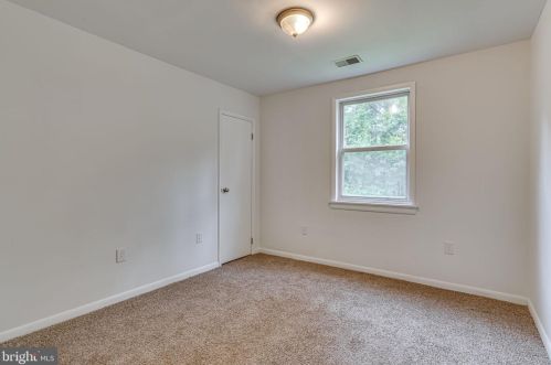 315 Biddle Rd, Accokeek MD 20607-2204 exterior