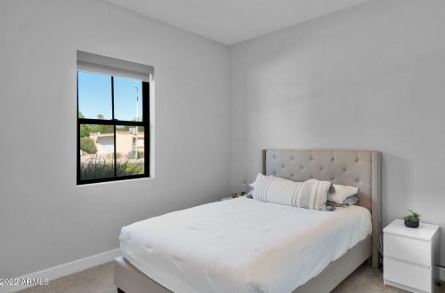 8723 9th Ave, Phoenix AZ  85021-4451 exterior