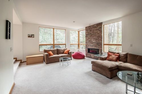 1141 Biltmore Dr, Atlanta GA 30329-3809 exterior