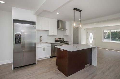 468 Emroy Ave, Elmhurst IL  60126-2019 exterior