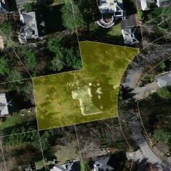 10 Gray Cliff Rd, Newton MA 02459-2017 aerial view