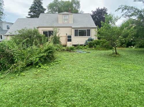 10923 Marion St, Milwaukee WI 53222-1126 exterior