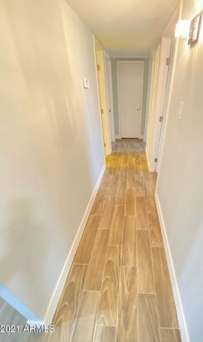 7015 Camelback Rd, Phoenix AZ  85033-1535 exterior