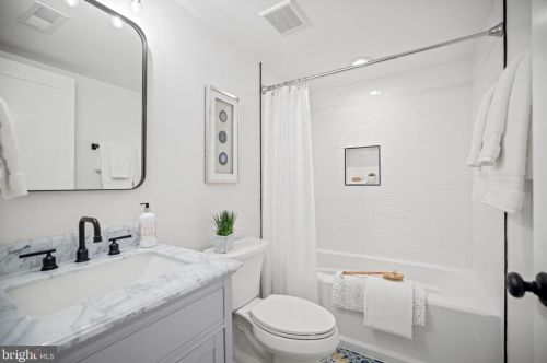 30 Adams St, Washington DC  20001-1026 exterior