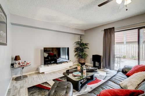 311 Live Oak Ln, Boynton Beach FL 33436-7107 exterior