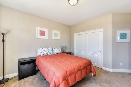 5046 Courtney Way, Folsom CA  95762-5478 exterior